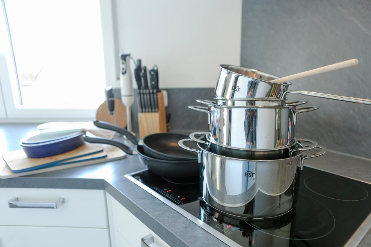 Lumen Homes - Design-apt. Nahe Audi Und Altstadt, 3 Zimmer, Netflix