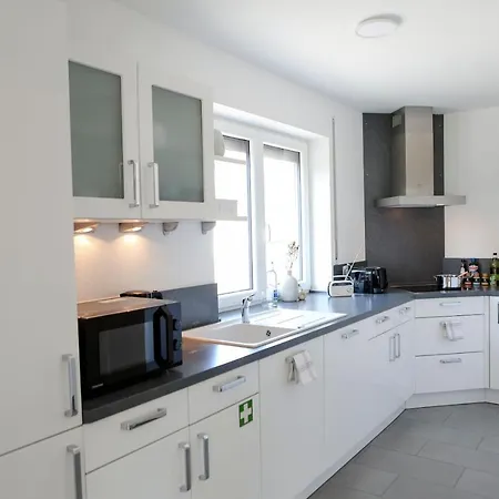 Lumen Homes - Design-Apt. Nahe Audi Und Altstadt, 3 Zimmer, Netflix Ingolstadt Exterior photo