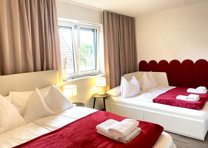 Lumen Homes - Design-Apt. Nahe Audi Und Altstadt, 3 Zimmer, Netflix