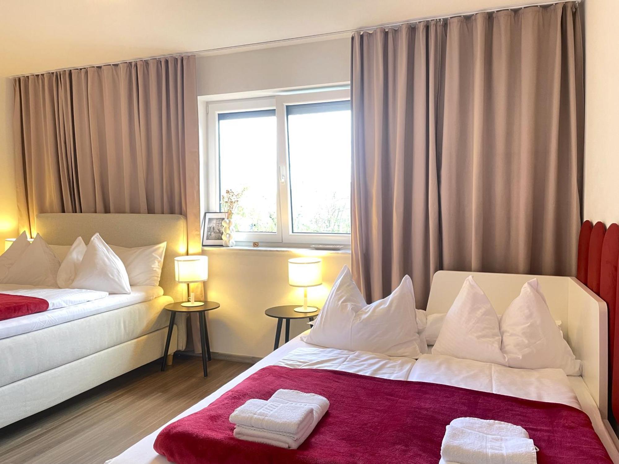 Lumen Homes - Design-apt. Nahe Audi Und Altstadt, 3 Zimmer, Netflix *
